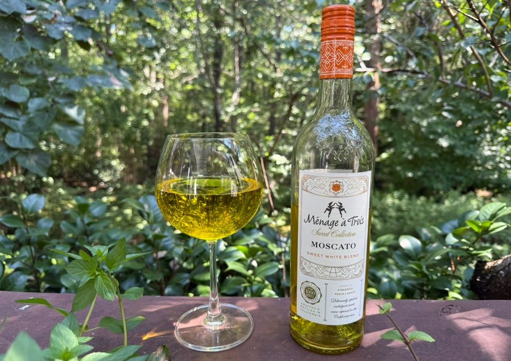 menage a trois sweet moscato